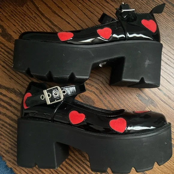 Black Mary Jane Platform Shoes with Red Heart Accents - Picture 2 of 4